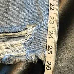 Pink Lily High Rise Distressed 5 Button Light Blue Jeans size 9 thumbnail 10