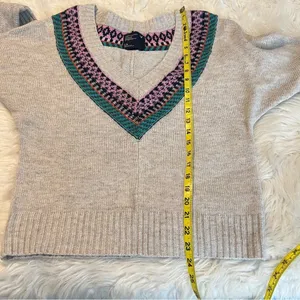 American Eagle Outfitters AEO Wool Blend Deep V Sweater Size Large Dolman Sleeve thumbnail 10