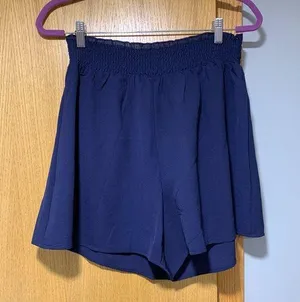 Lularoe Blue Shorts Yvett - Size Small thumbnail 1