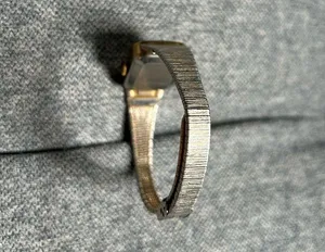 Vintage timex gold tone watch thumbnail 4