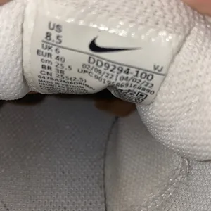 Nike Downshifter 12 Road Running Shoes Size 8.5 thumbnail 11