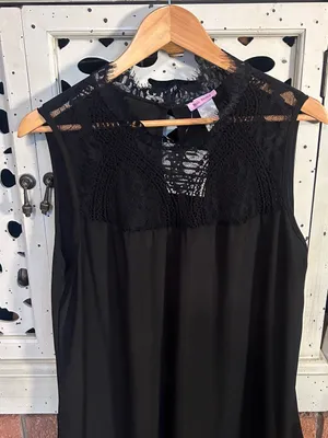 Pink Peony Black Lace Sleeveless Blouse Top Size Large L Keyhole Back NWT thumbnail 2