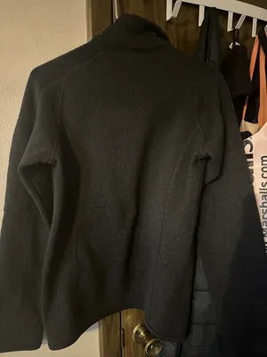 Patagonia Black 1/4 Zip thumbnail 3