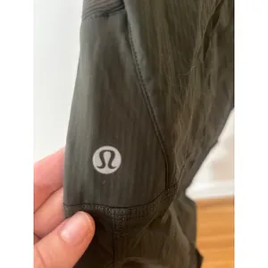 Lululemon Dance Studio Mid-Rise Crop Dark Olive Green Joggers Size 6 LW5CFWR thumbnail 3