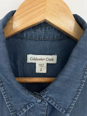 Coldwater Creek Lyocell Chambray Long Sleeve Roll Tab Shirt Women’s Size Small thumbnail 2