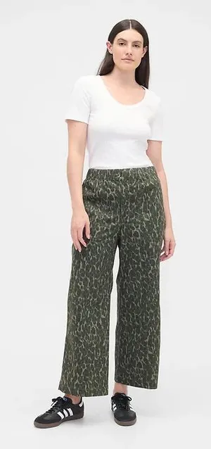 Gap green leopard print khaki cotton, easy wide leg pants XS thumbnail 1