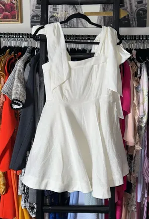 Dissh Aisle White Linen Bow Strap Mini Dress 100% Linen US 6 EUC thumbnail 1