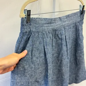 LOFT Outlet Blue Linen Blend Chambray Mini Skirt Elastic Back Pockets Size Med thumbnail 3