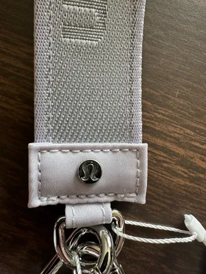 Lululemon Dual Pouch Wristlet Metallic Workmark-Faint Lavender thumbnail 8