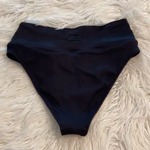 FABLETICS SWIM BOTTOM size L brand new color black waist 30” flat elastic thumbnail 7