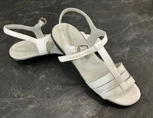 SAS Tripad Comfort Womens‎ White Leather T-Strap Wedge Sandals Made in USA 8.5M thumbnail 1