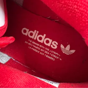 adidas Originals Rivalry Low Leather Sneaker Unisex Red White Size Women’s 6.5 thumbnail 10