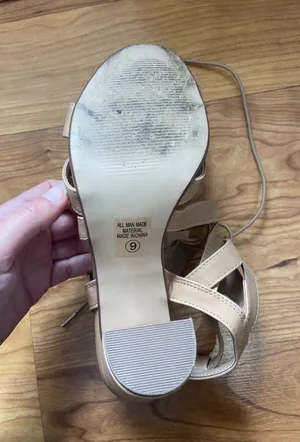 Heels Tan Size 9 thumbnail 5