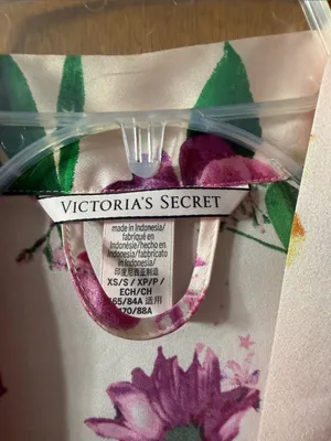 Victoria's Secret Pink Floral Satin Robe with Purple Blooms thumbnail 4