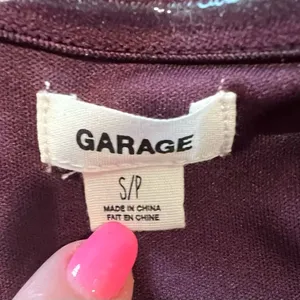 Garage maroon fit and flare strapless dress size small thumbnail 3