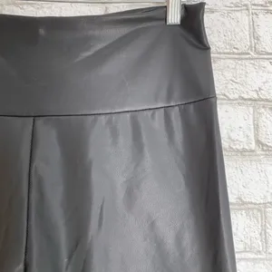 Viv Collection Faux Leather High Rise Leggings XL thumbnail 2