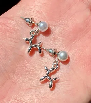 Handmade cute retro y2k ballon dog earrings 🐶🎈 thumbnail 4