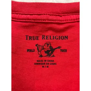 True Religion T-Shirt Womens Medium Red V-Neck‎ Back Graphic Logo Tee 4832 thumbnail 2