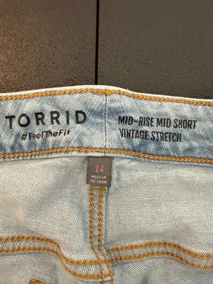 Torrid Mid-Rise Mid Short Vintage Stretch Denim Cutoff Shorts Size 14 thumbnail 3