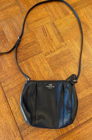 Coach Colette Black Pleated Leather Crossbody adjustable Bag thumbnail 1
