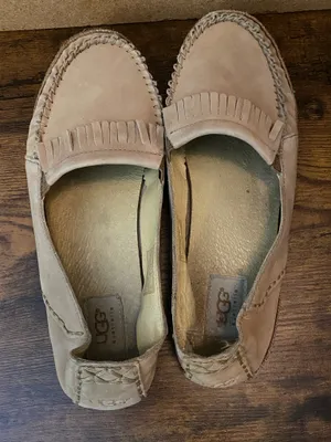 UGG Light Brown Suede Slip On Flat Slippers Women’s Size 9.5 thumbnail 5