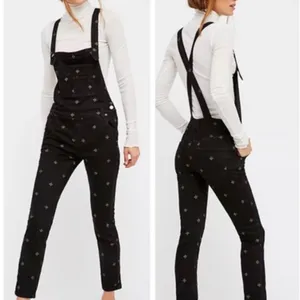 Free People Embroidered Star Skinny Overalls‎ in Washed Black Gold Size 25 thumbnail 2