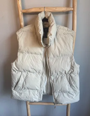 Men’s H&M puffer vest thumbnail 1