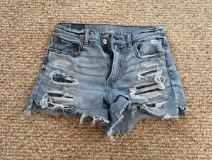 Women’s American Eagle Mom Shorts thumbnail 1