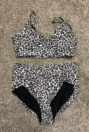 ALBION FIT Leopard Bikini Set thumbnail 1