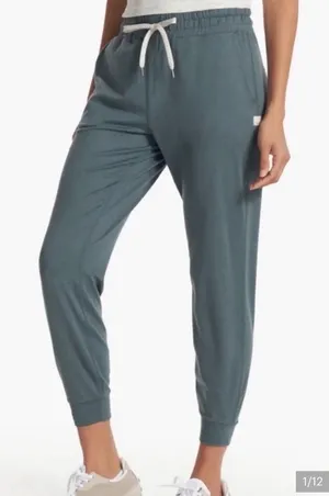Vuori Performance Jogger Women Dreamknit Sweatpants Lake Color M/L thumbnail 1