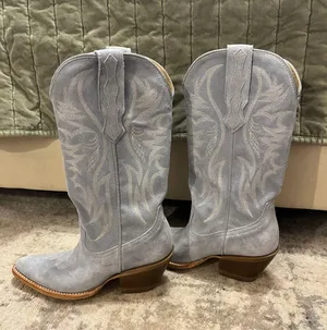 Cowboy boots thumbnail 6