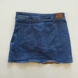 American Eagle Denim Mini Skirt size 2 thumbnail 4