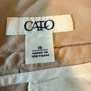 Cato Capri Pants Women 14 Tan Cotton Twill Front Patch Pocket Cropped thumbnail 3