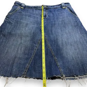 Banana Republic Y2K Medium Wash Denim Raw Hem &‎ Distressed Jean Skirt Size 10 thumbnail 7