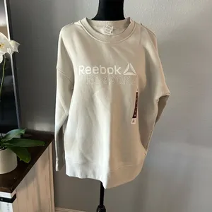 Reebok Relaxed Fit Logo Sweatshirt Pullover Cream Ivory Small NWT thumbnail 5