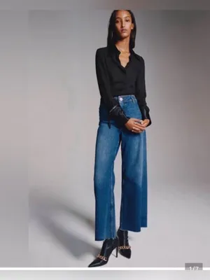Zara marine wide jeans feature a dark indigo wash and a raw, cropped hem SZ6 EUC thumbnail 2