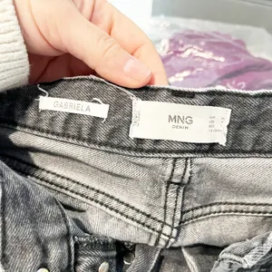 MNG Mango Gabriela High Rise Button Fly Straight Leg Cropped Jeans Black 2 thumbnail 3