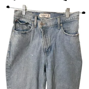 ABERCROMBIE & FITCH Ultra High Rise 90s Straight‎ Denim 26/2R thumbnail 5