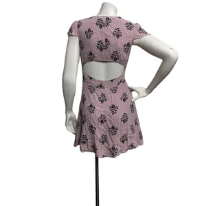Sunday Best‎ Women's Sz 4 Lilac Floral Print Mini Dress Cap Sleeve Keyhole Back thumbnail 6