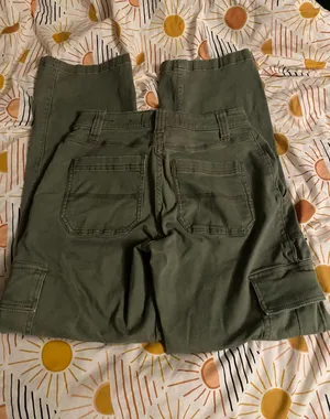 Hollister Cargo Pants thumbnail 4
