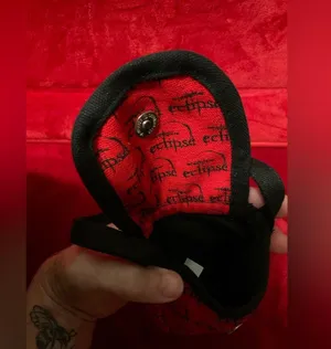 A Very Cool NWT Twilight 2010 Eclipse Red Little Pouch Bag thumbnail 4
