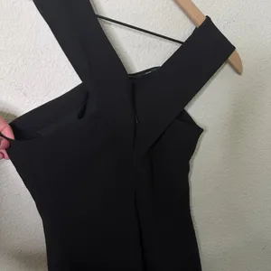 Likely Darrah Off Shoulder‎ Black Maxi Gown Womens Size 0 thumbnail 8
