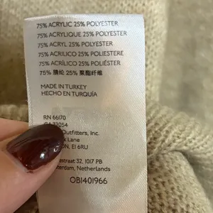 Anthropologie sweater thumbnail 4