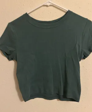 Hollister Top thumbnail 1