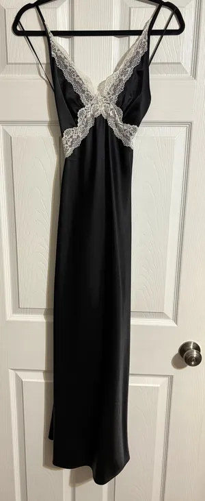 Sincerely Jules Black silk maxi thumbnail 1