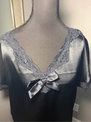 VTG Victoria's Secret Gold Label satin lace trim bow black nighty M/L. thumbnail 3