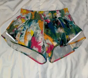 Lululemon Hotty Hot Shorts LR Size 4, 2.5” thumbnail 1