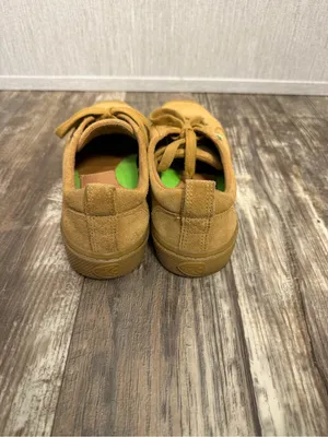 Cariuma Women’s Suede Sneaker in Tan Size 9 thumbnail 12