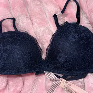 New VICTORIA'S SECRET Sexy Tee‎ Wireless Smooth Push-Up Bra thumbnail 3