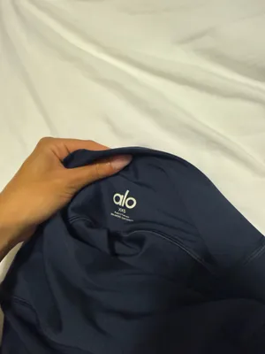 Alo Yoga Leggings thumbnail 2